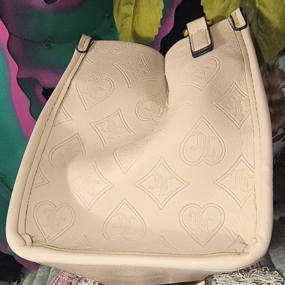 Juicy Couture Sandstone Mini Tote Gold Chain With Charms Padded Handles & Strap - Picture 7 of 11